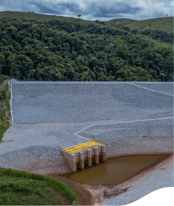 Estrutura de contenção da Barragem B3/B4 da Barragem B3/B4 da Mina Mar Azul